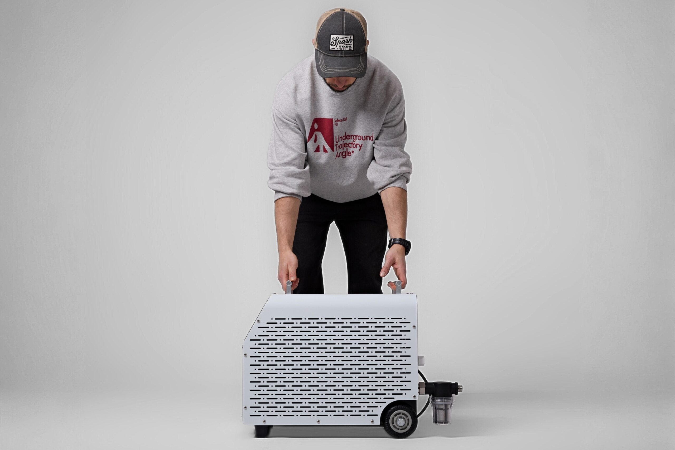 Cold Space chiller eskimee, zdjęcie z modelem